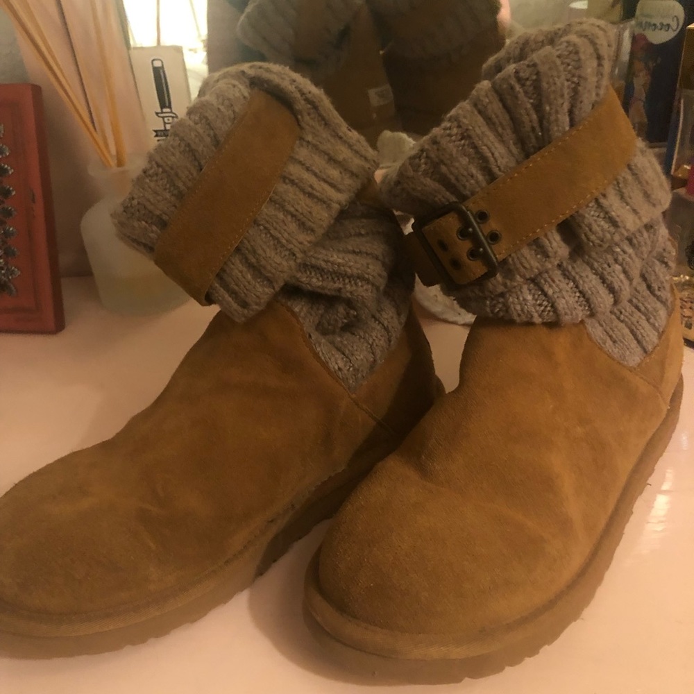 Knit top UGGs